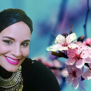 Meet your Posher, Dania mercedes